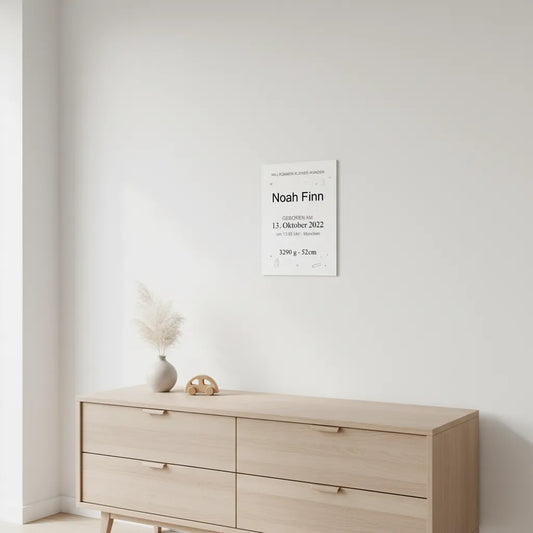Baby Geburts Schild Modell Noah – Minimalistisch & personalisiert