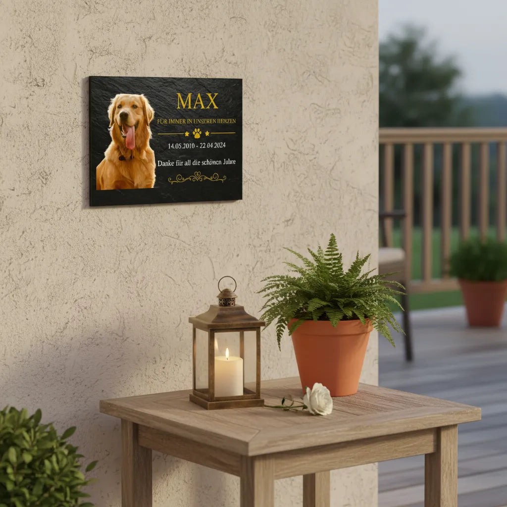 Gedenkschild Hund Modell Nero – Personalisiert mit Foto, Namen & Datum